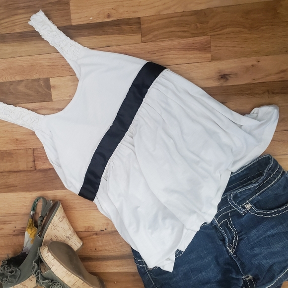 Twenty One Fringe buckle tank Small - Picture 4 of 5